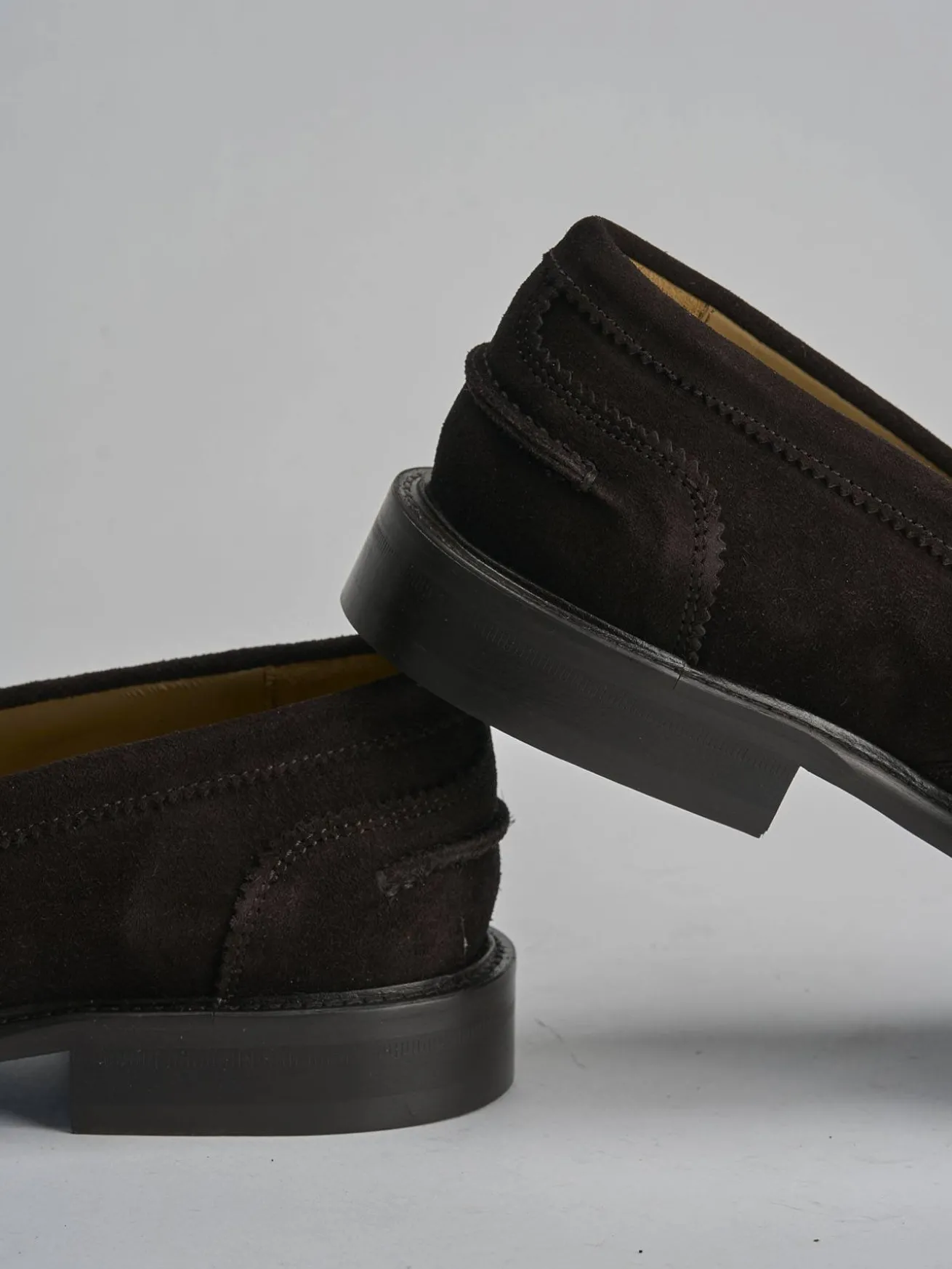 Mocassini camoscio testa