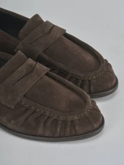 Mocassini tacco 1cm camoscio testa