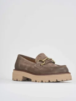 Mocassini tacco 2cm camoscio beige