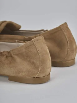 Mocassini tacco 1cm camoscio marrone