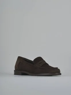 Mocassini tacco 2cm camoscio testa