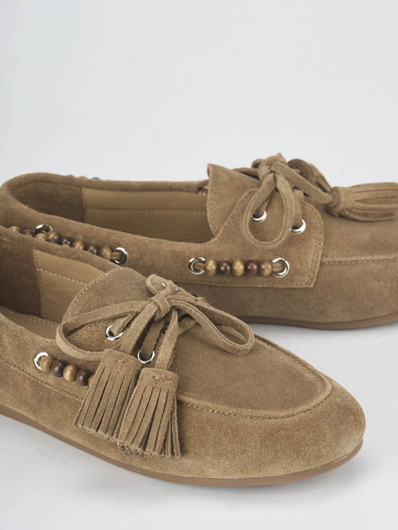 Mocassini tacco 1cm camoscio beige