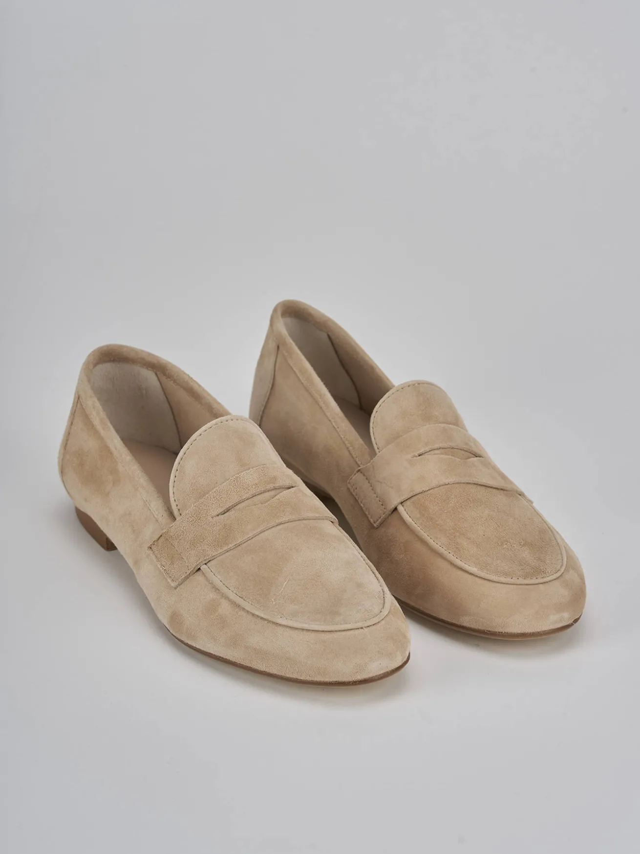 Mocassini tacco 1cm camoscio marrone