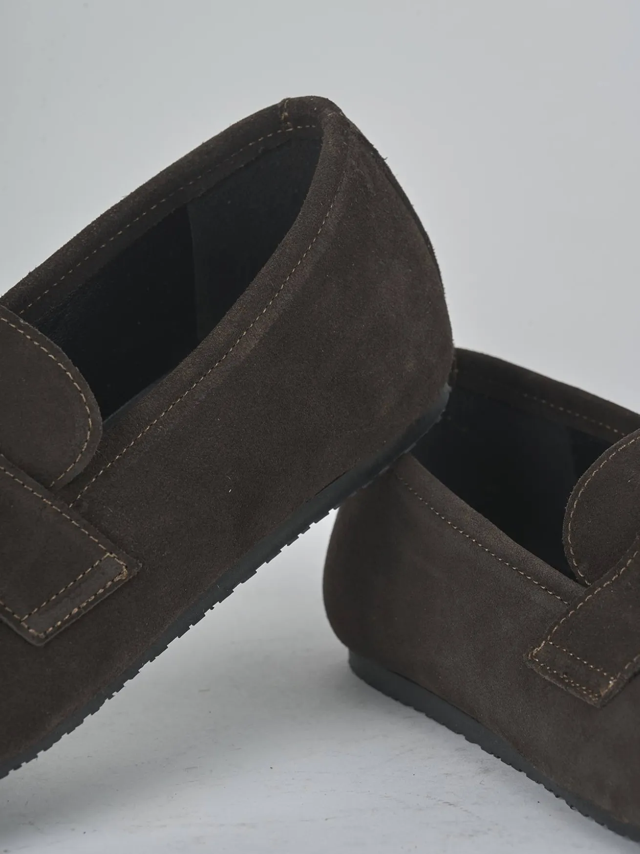 Mocassini tacco 1cm camoscio testa