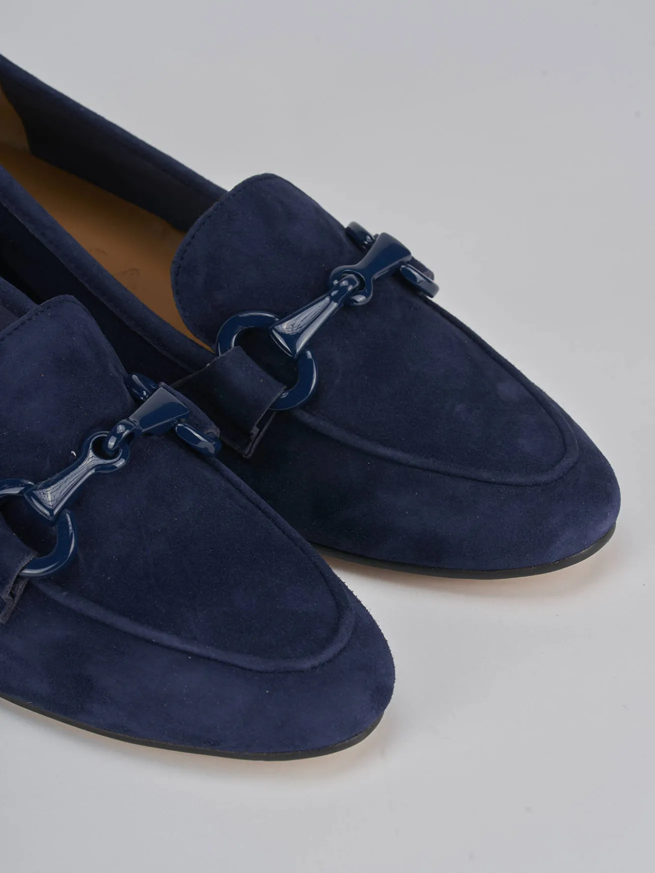 Mocassini tacco 3cm camoscio blu