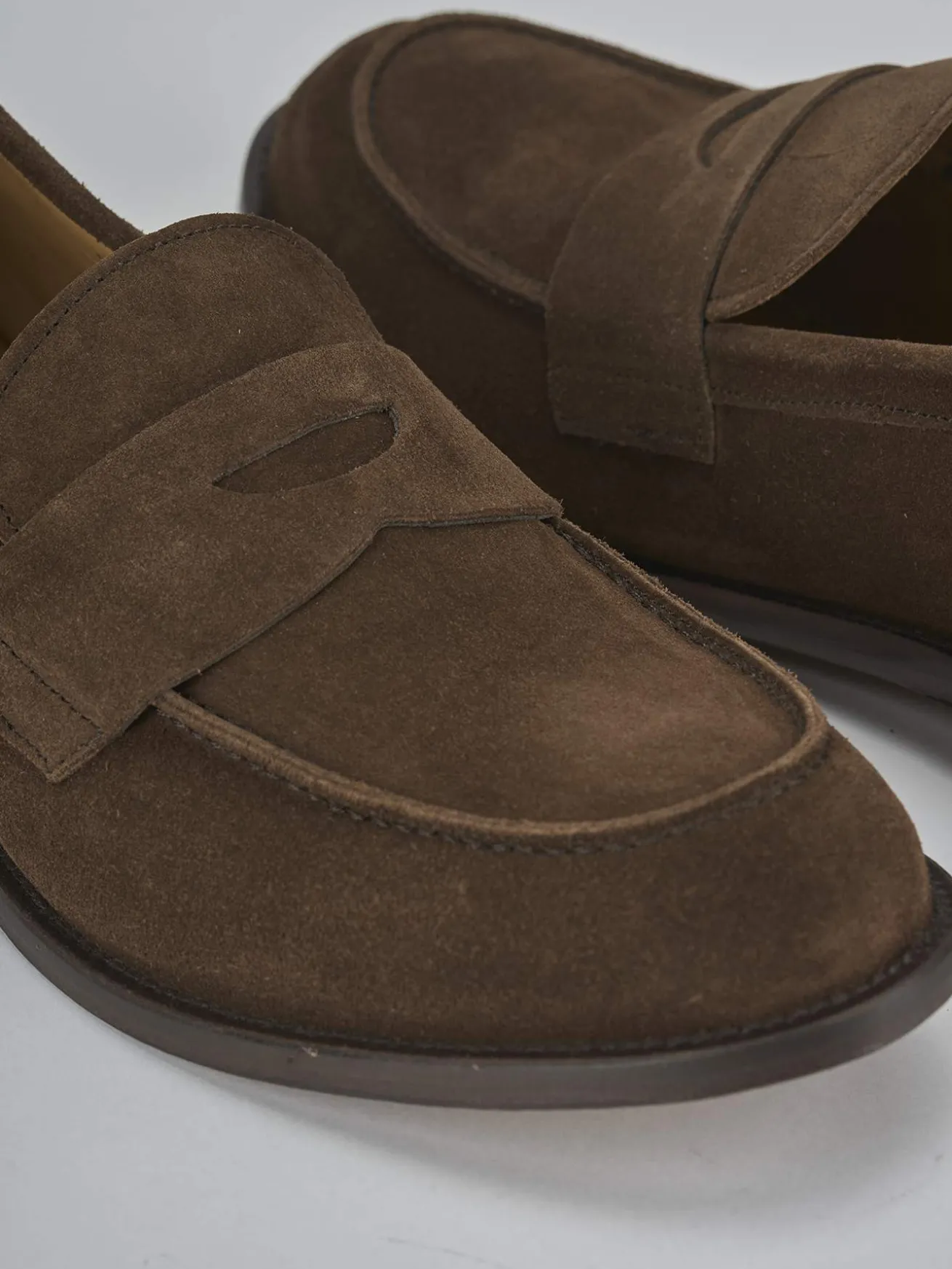 Mocassini tacco 1cm camoscio marrone