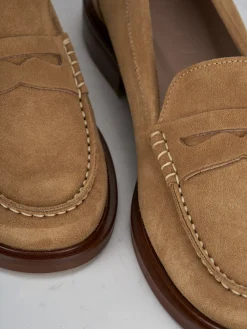 Mocassini tacco 2cm camoscio beige