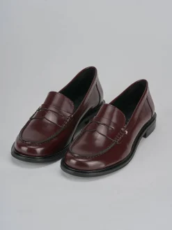 Mocassini tacco 1cm pelle bordo'