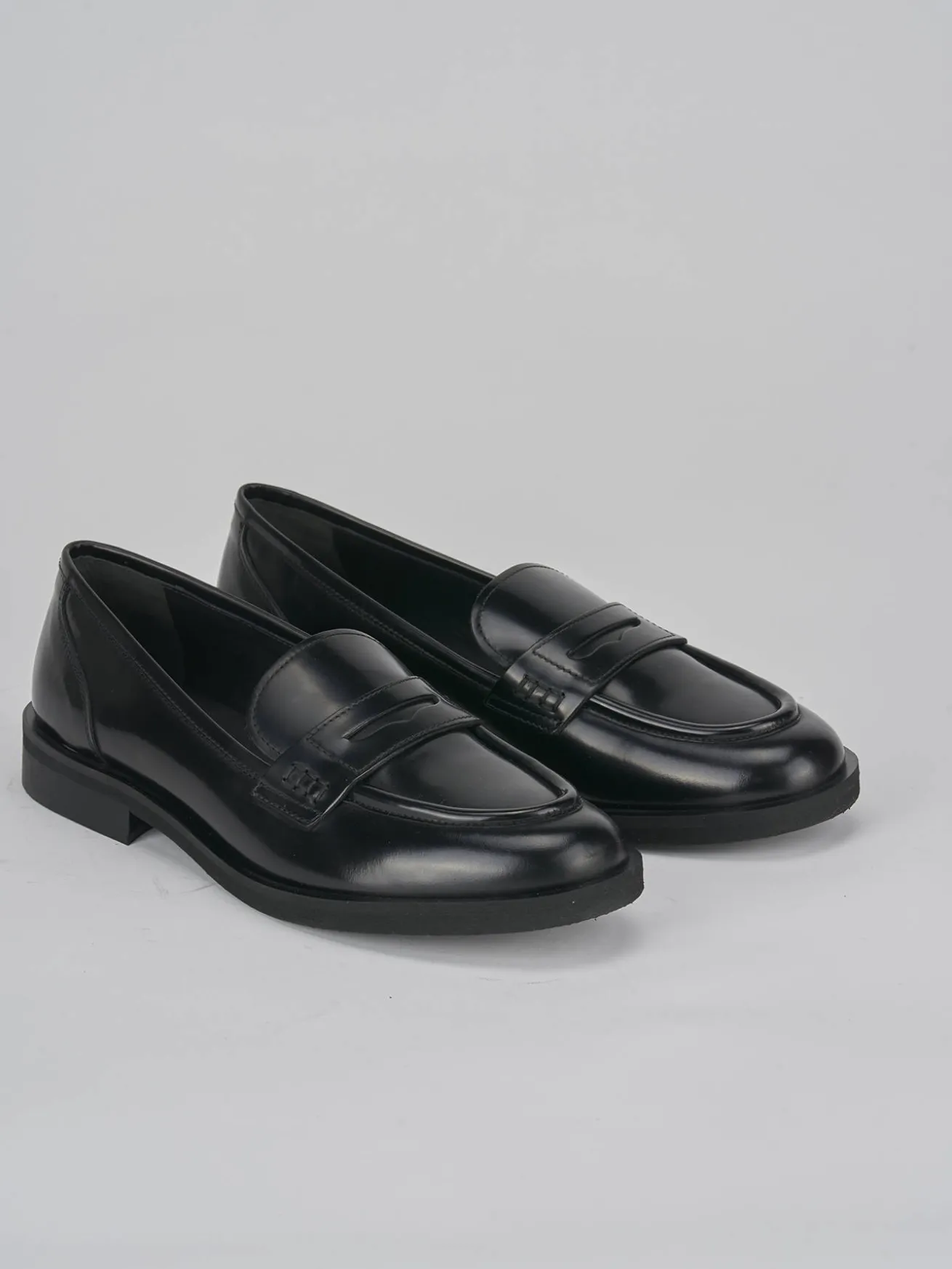 Mocassini tacco 2cm pelle nero