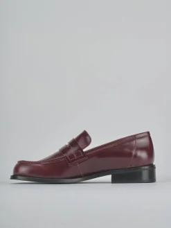 Mocassini tacco 2cm pelle bordo'