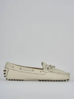 Mocassini tacco 1cm pelle beige