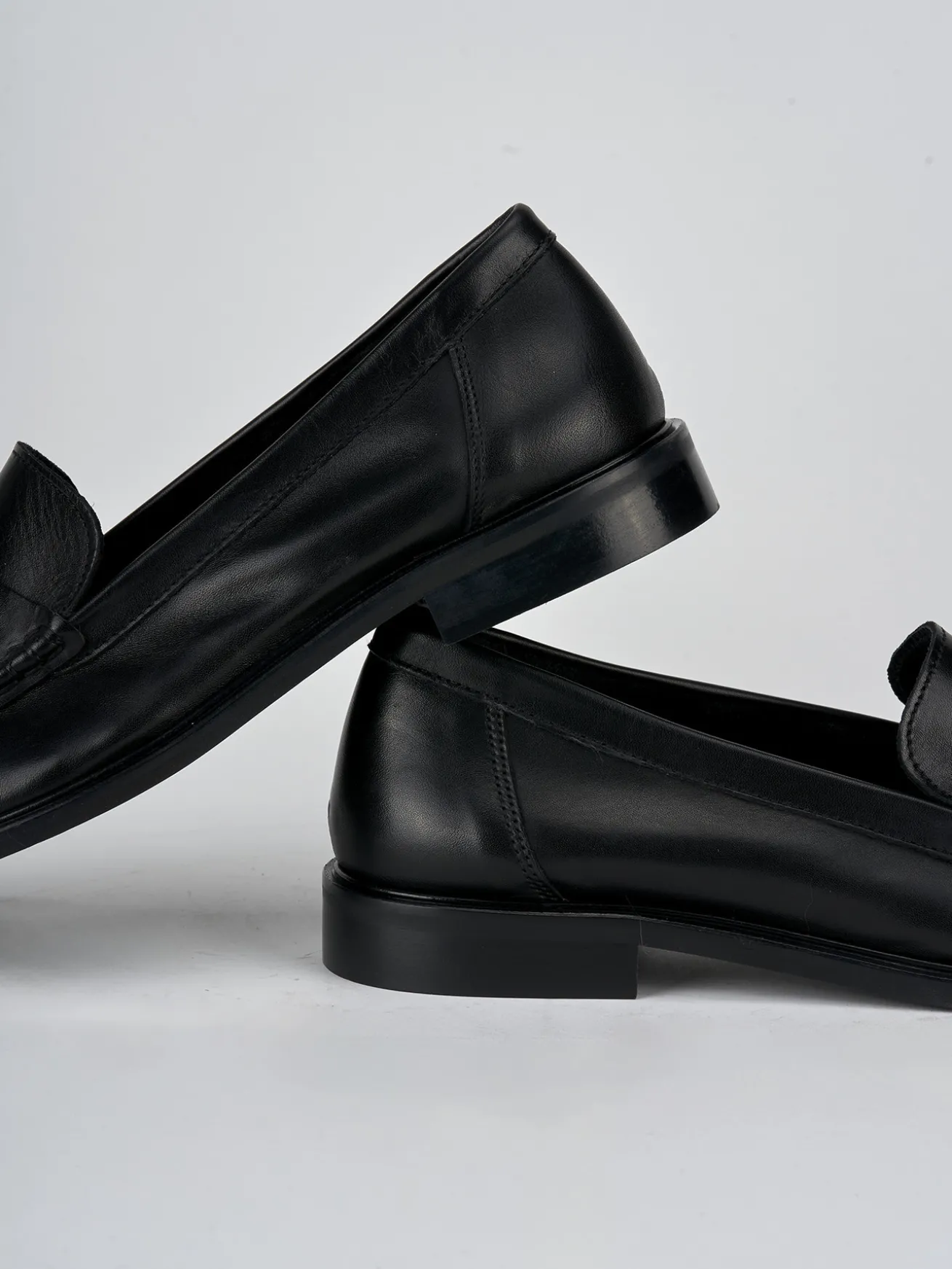 Mocassini tacco 2cm pelle nero