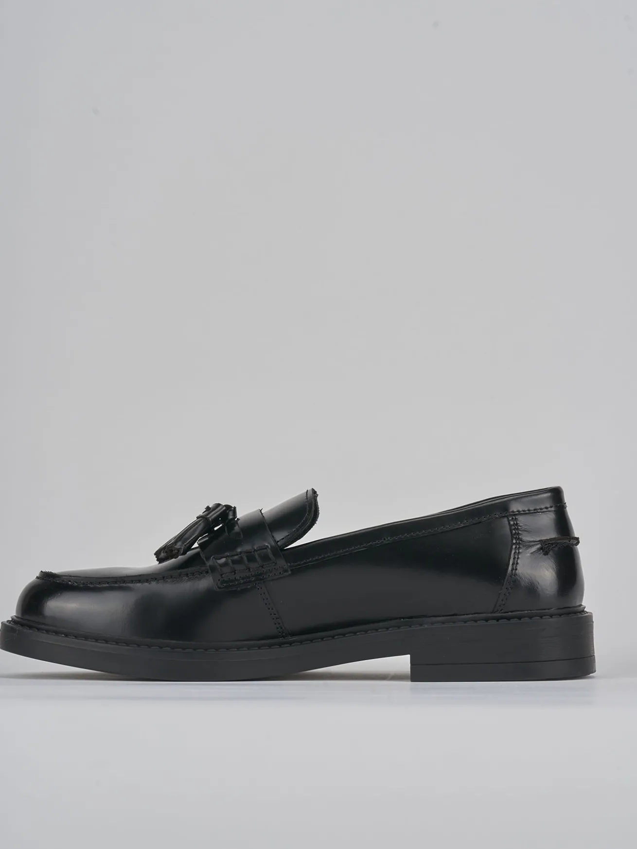 Mocassini tacco 1cm pelle nero