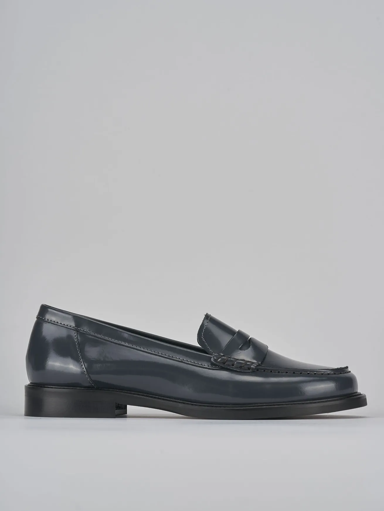 Mocassini tacco 2cm pelle grigio