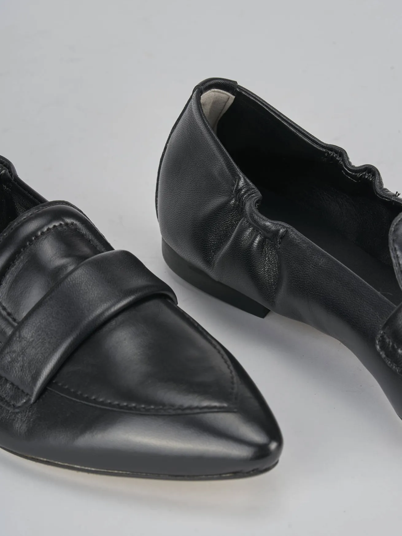 Mocassini tacco 1cm pelle nero