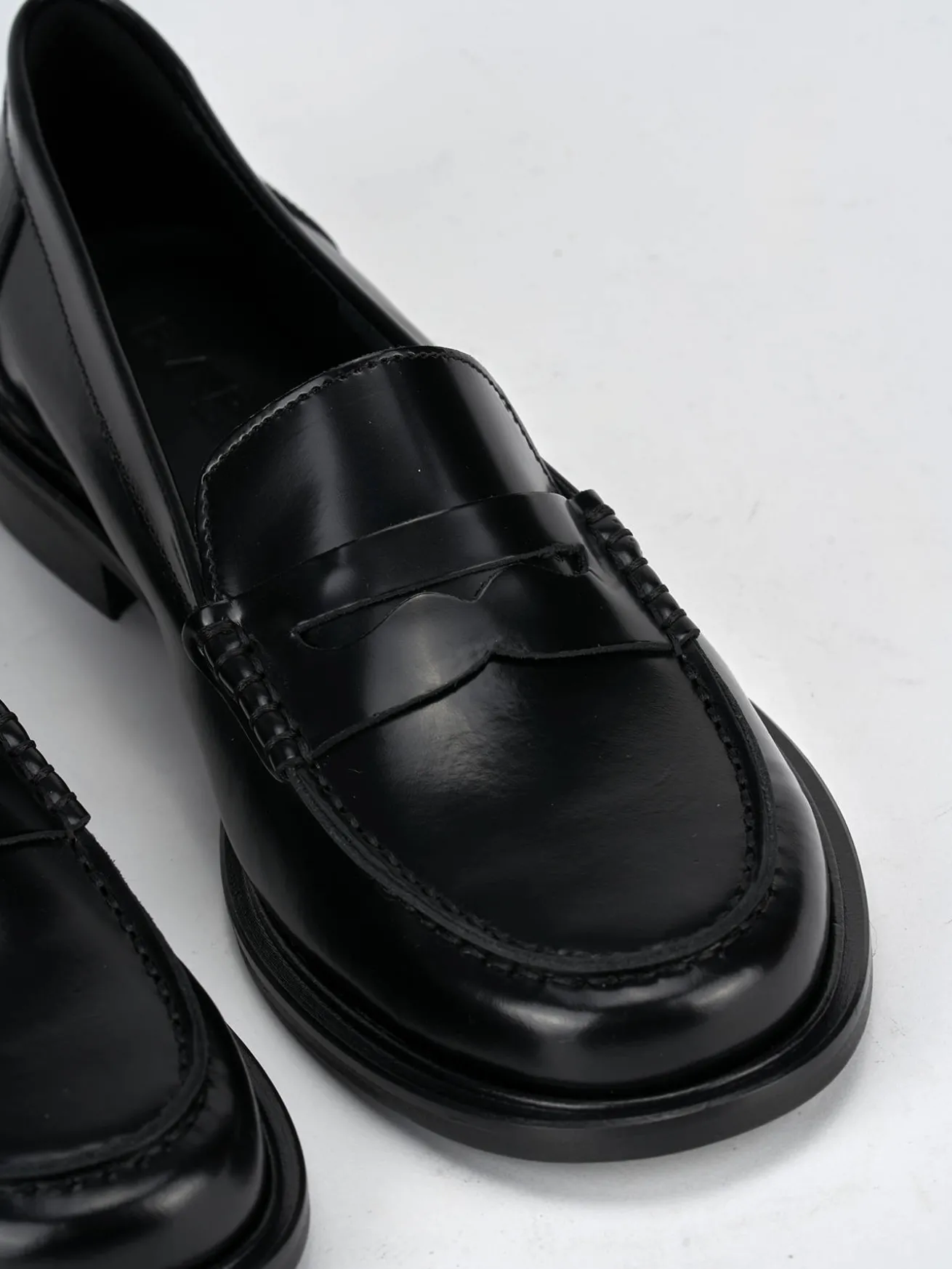 Mocassini tacco 2cm pelle nero