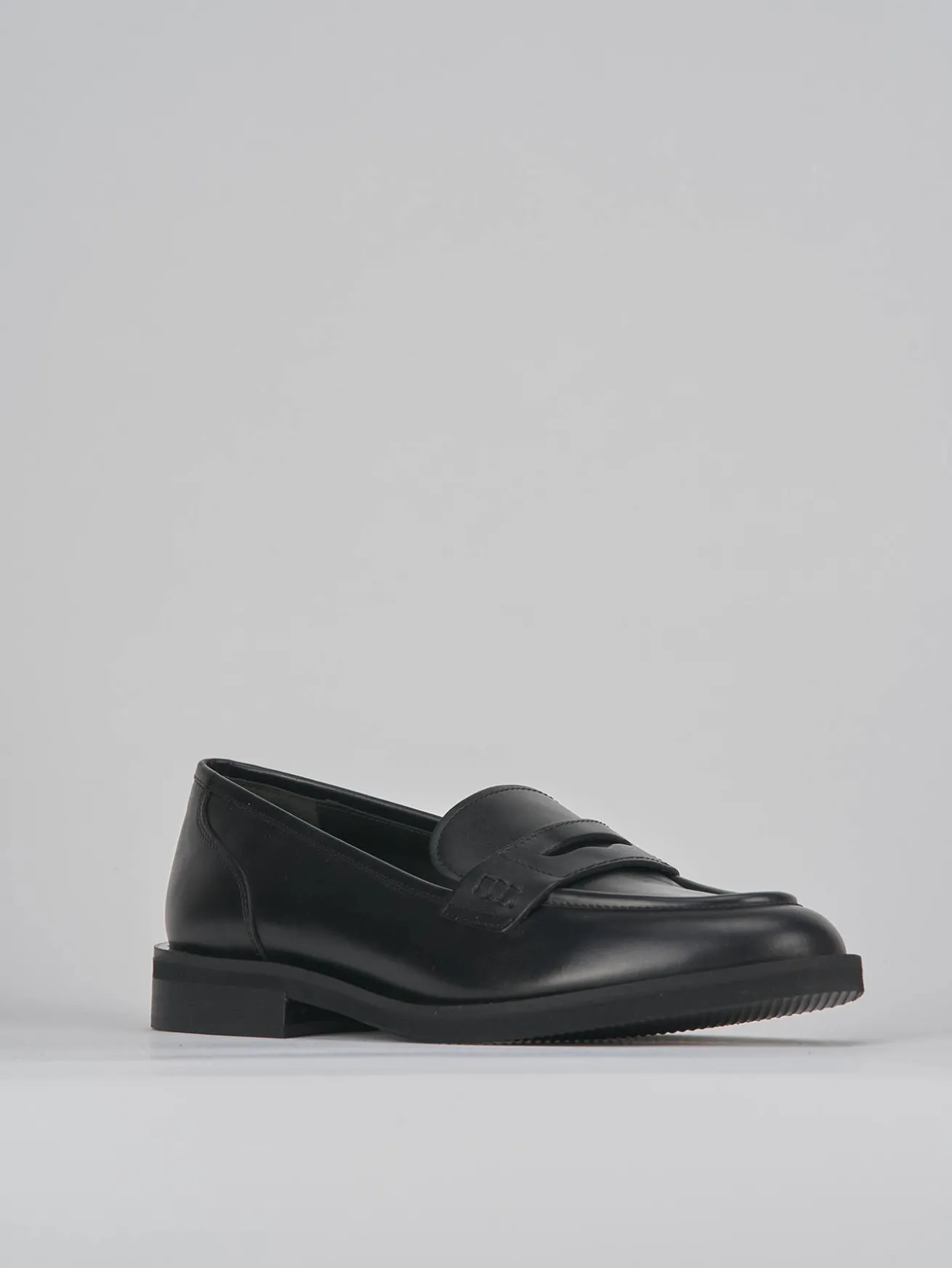 Mocassini tacco 2cm pelle nero