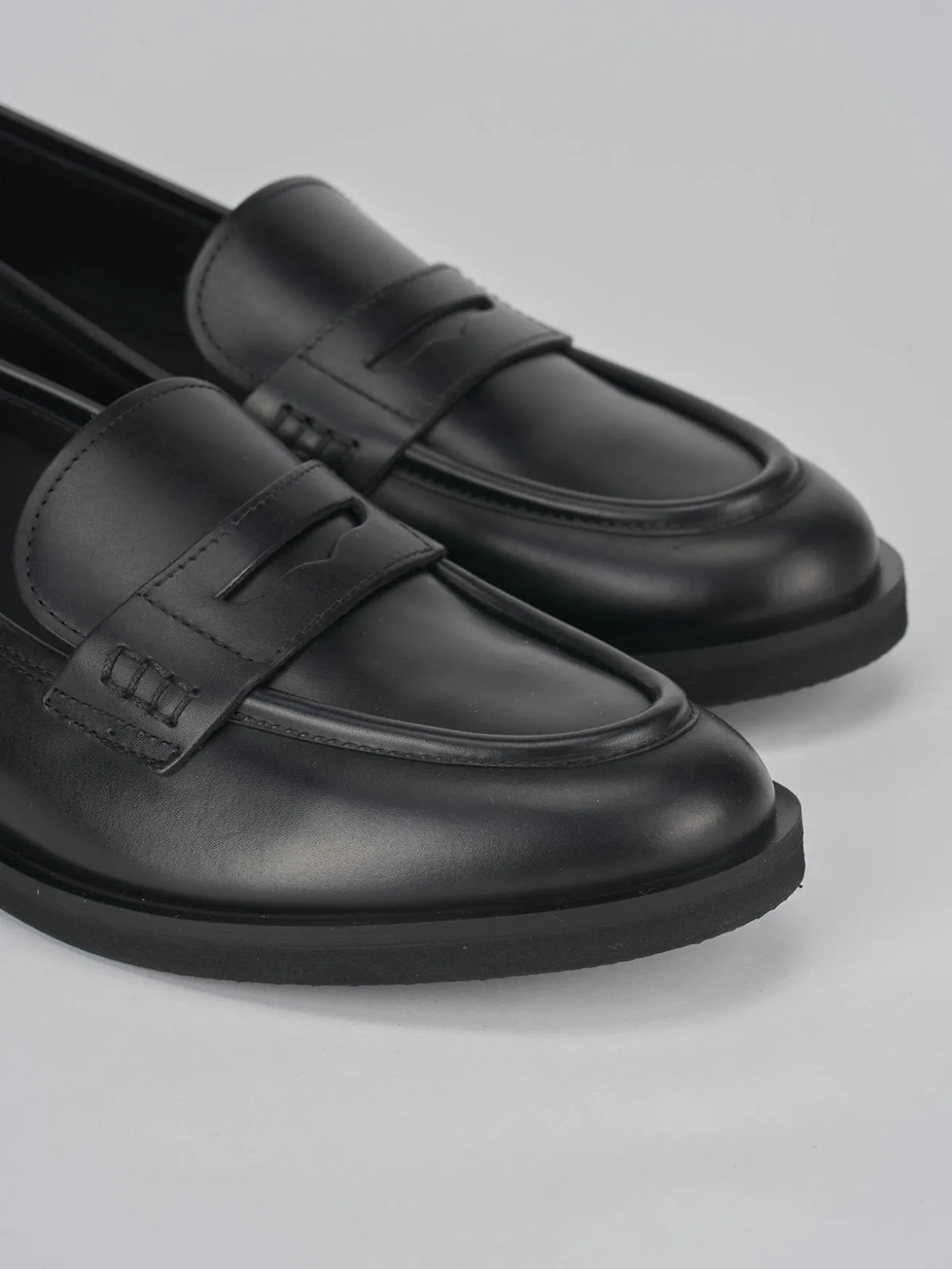 Mocassini tacco 2cm pelle nero