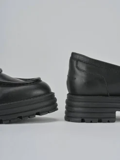 Mocassini tacco 2cm pelle nero