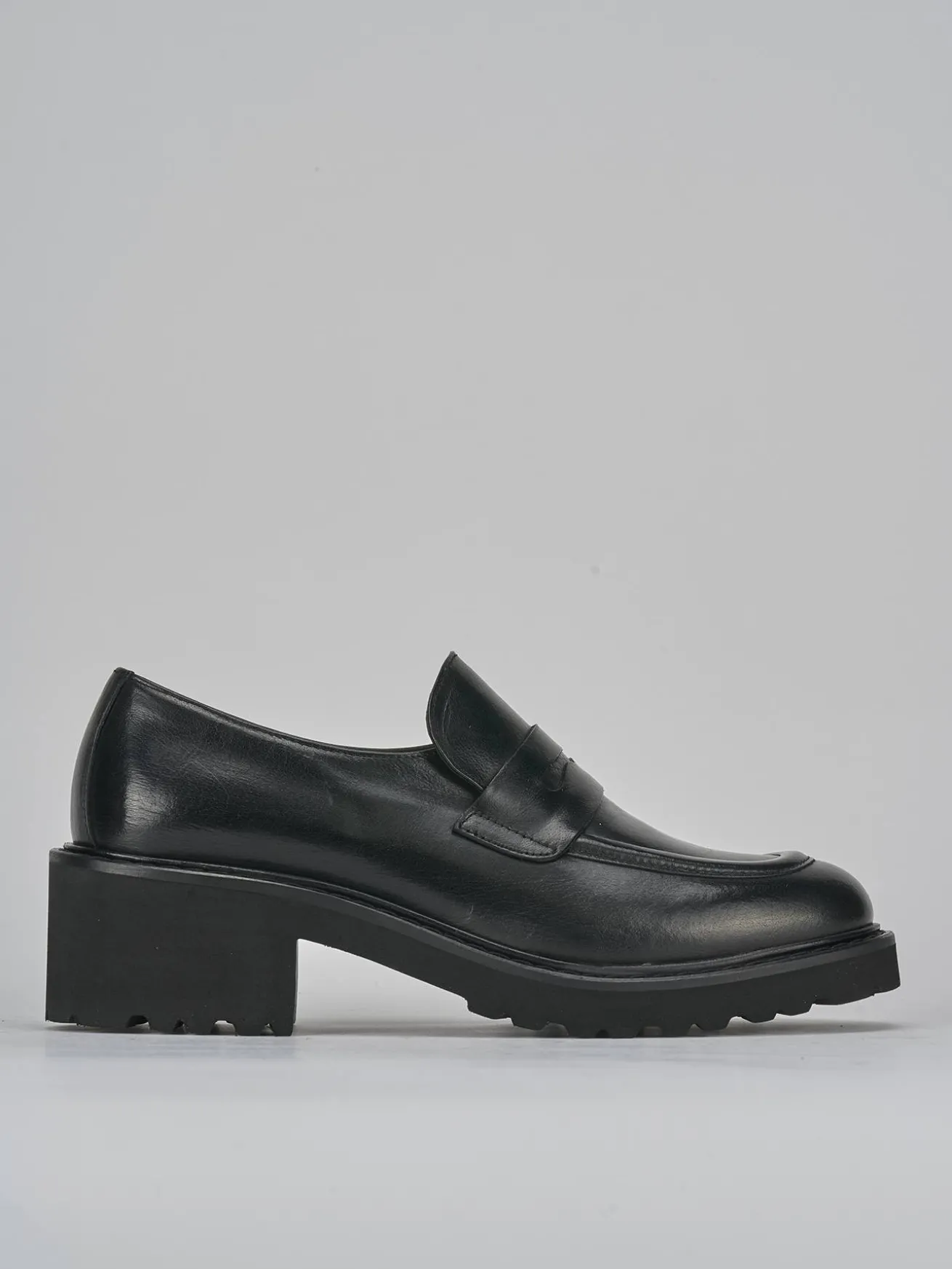 Mocassini tacco 5cm pelle nero