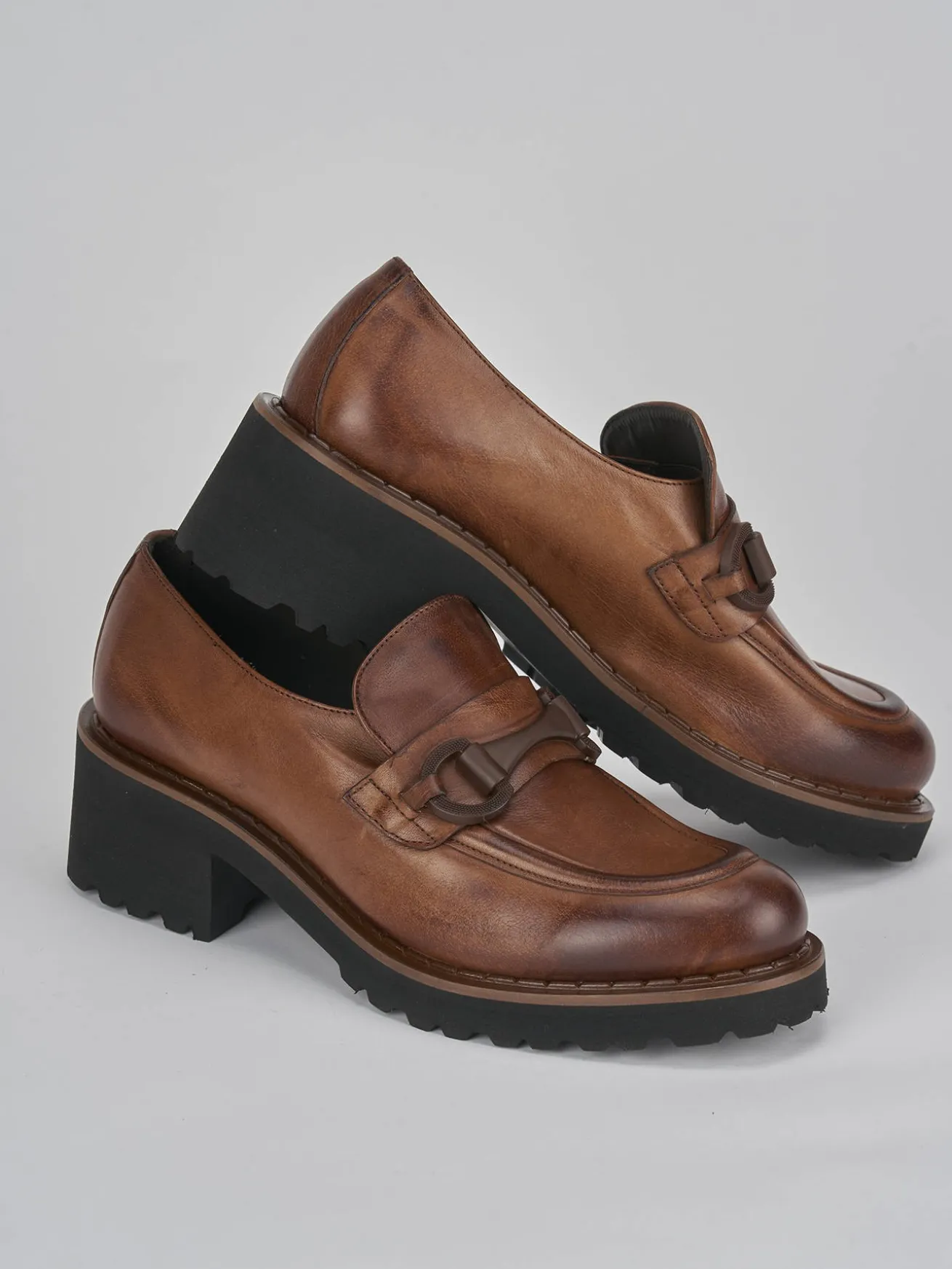 Mocassini tacco 5cm pelle marrone