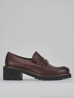 Mocassini tacco 5cm pelle bordo'