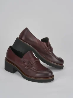 Mocassini tacco 5cm pelle bordo'