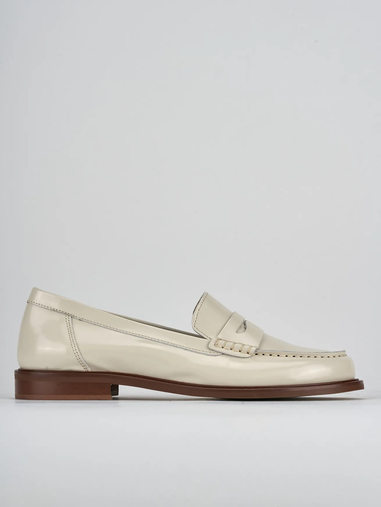 Mocassini tacco 2cm pelle bianco