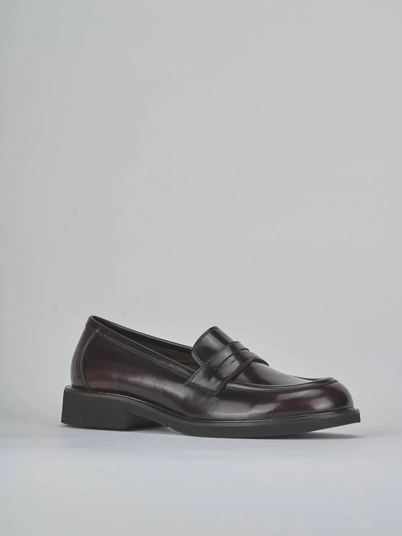 Mocassini tacco 2cm pelle beige