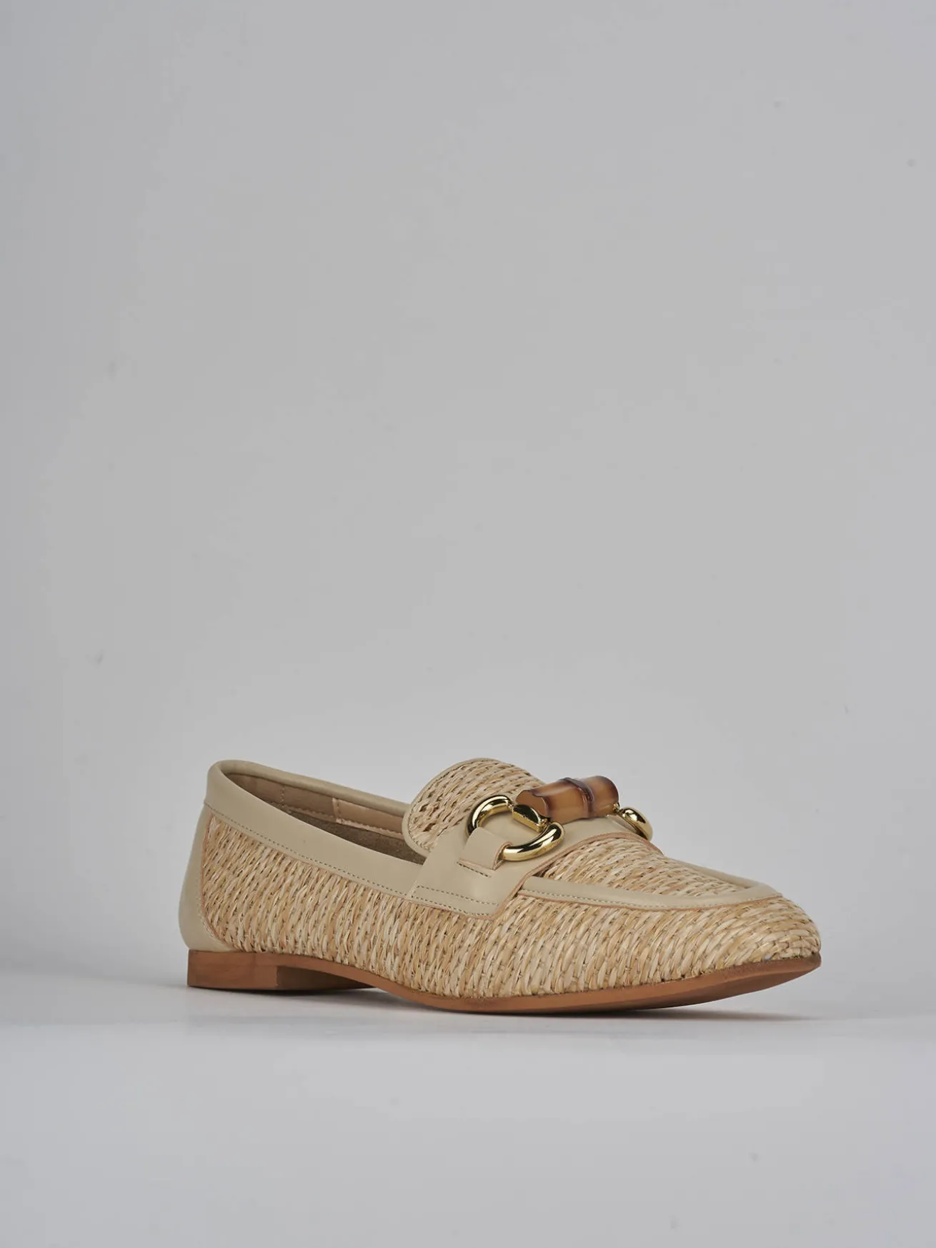 Mocassini tacco 1cm pelle beige