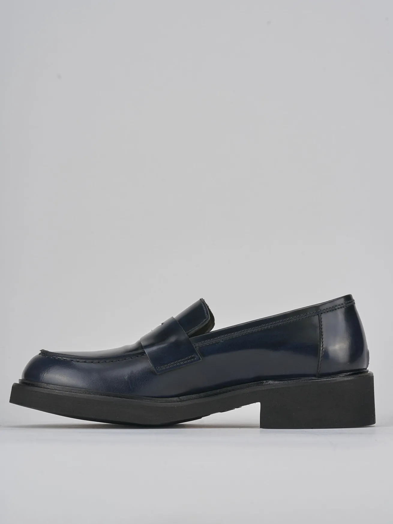 Mocassini tacco 3cm pelle blu