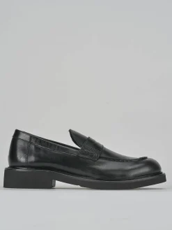 Mocassini tacco 2cm pelle nero