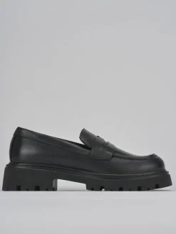 Mocassini tacco 2cm pelle nero