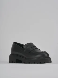 Mocassini tacco 2cm pelle nero