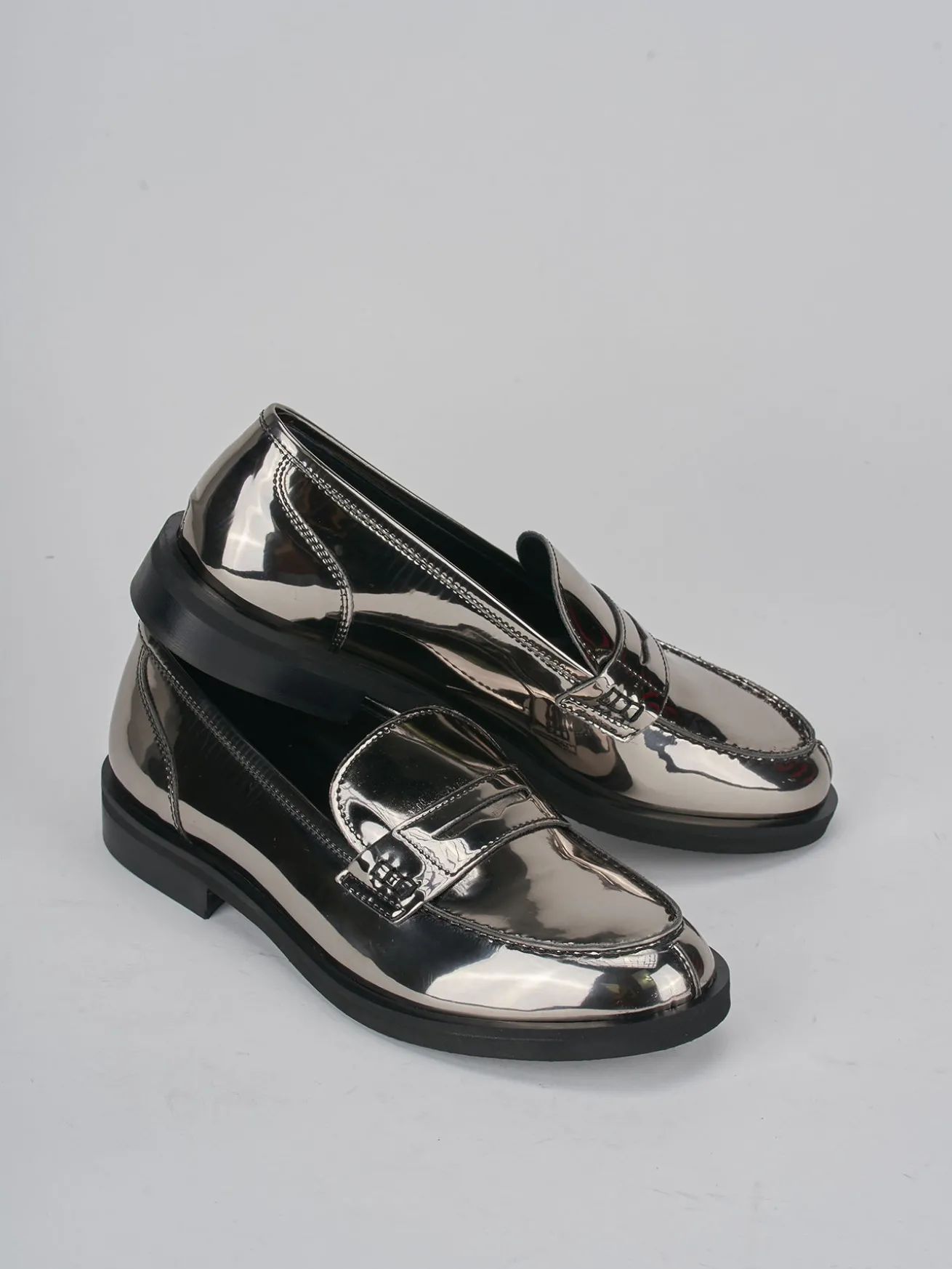 Mocassini tacco 2cm pelle argento