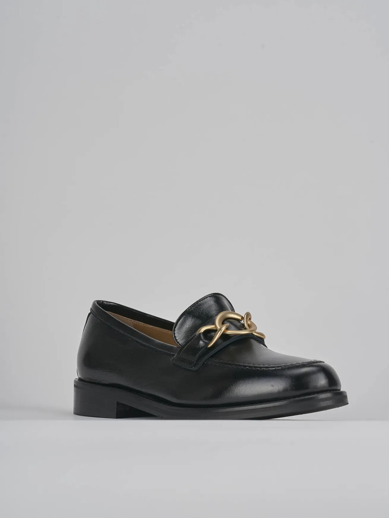 Mocassini tacco 2cm vernice nero