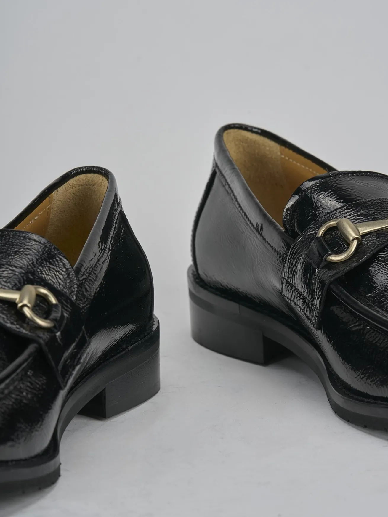 Mocassini tacco 2cm vernice nero