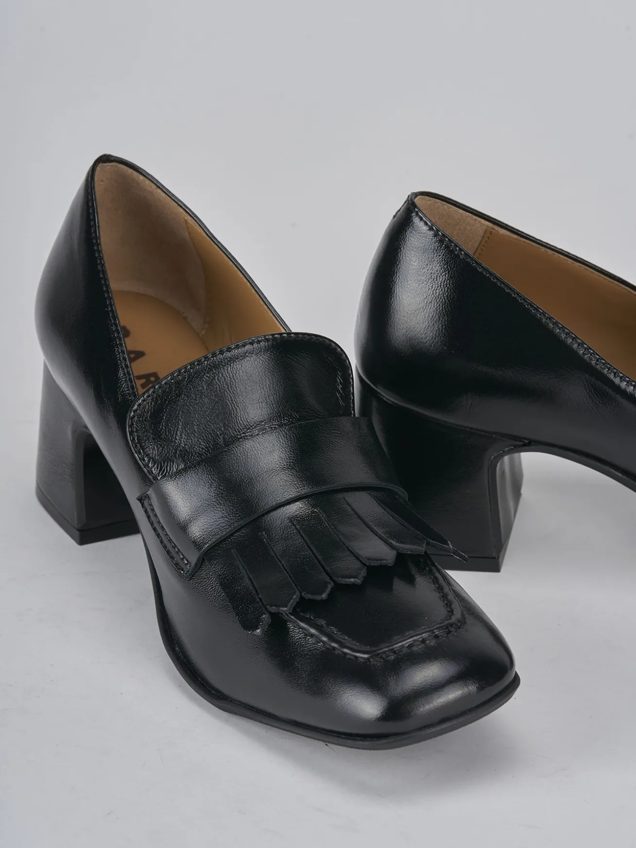 Mocassini tacco 5cm vernice nero