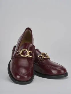 Mocassini tacco 2cm vernice bordo'