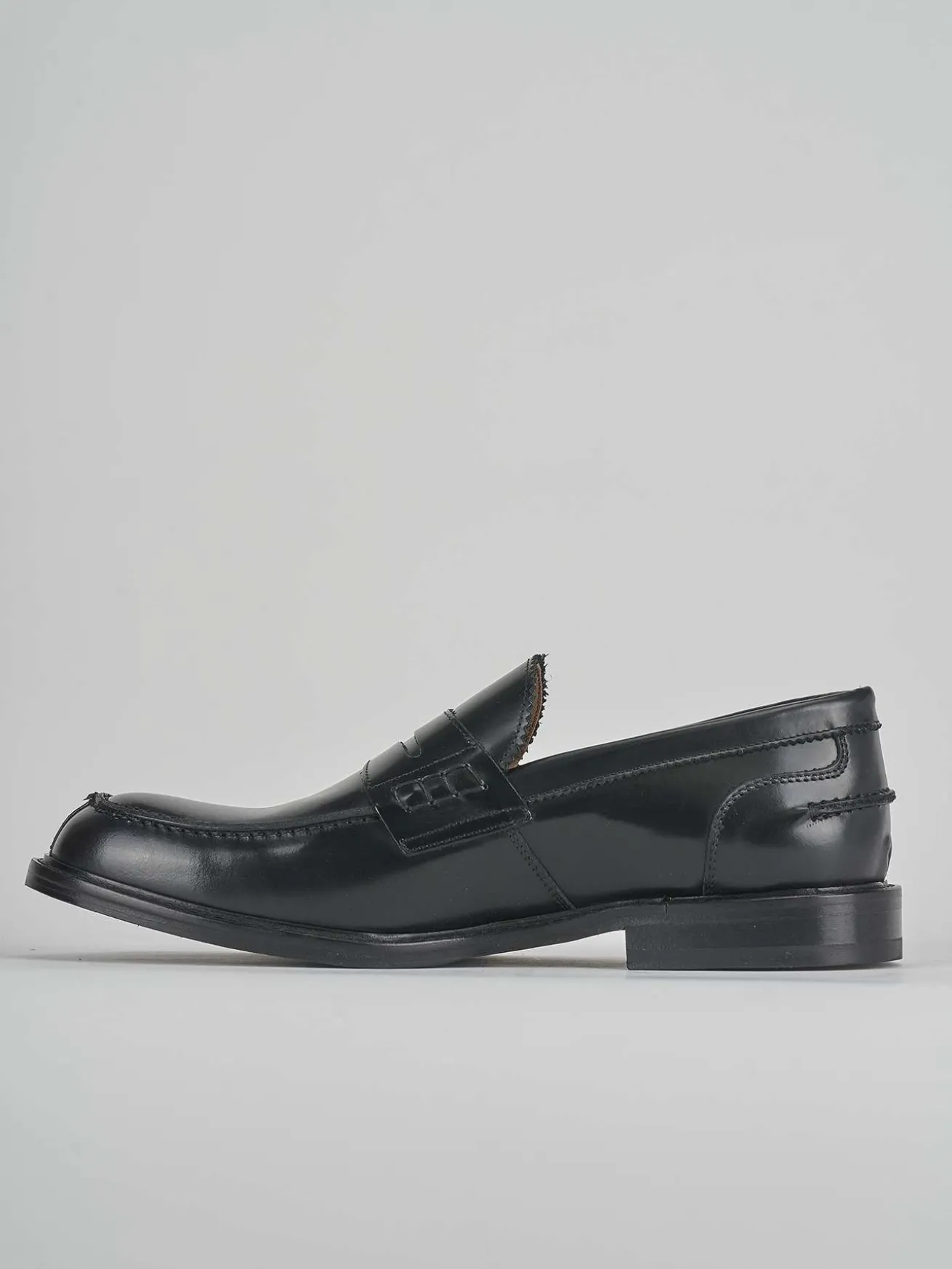 Mocassino tacco 2 cm nero pelle