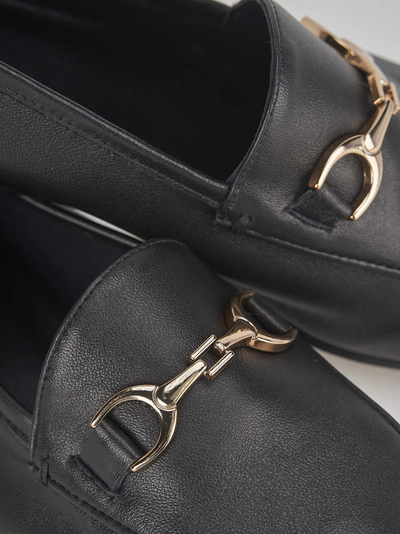 Mocassino tacco 1 cm nero pelle