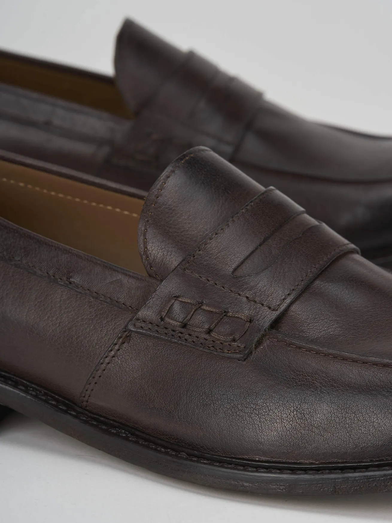 Mocassino testa pelle