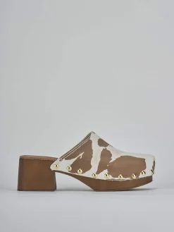 Sabot tacco 5 cm marrone camoscio