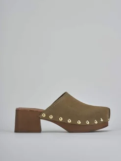 Sabot tacco 5 cm verde camoscio