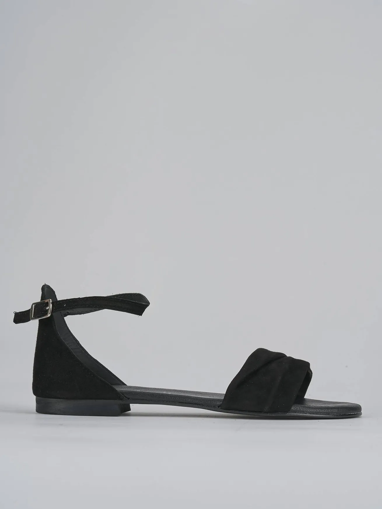 Sandali tacco 1cm camoscio nero