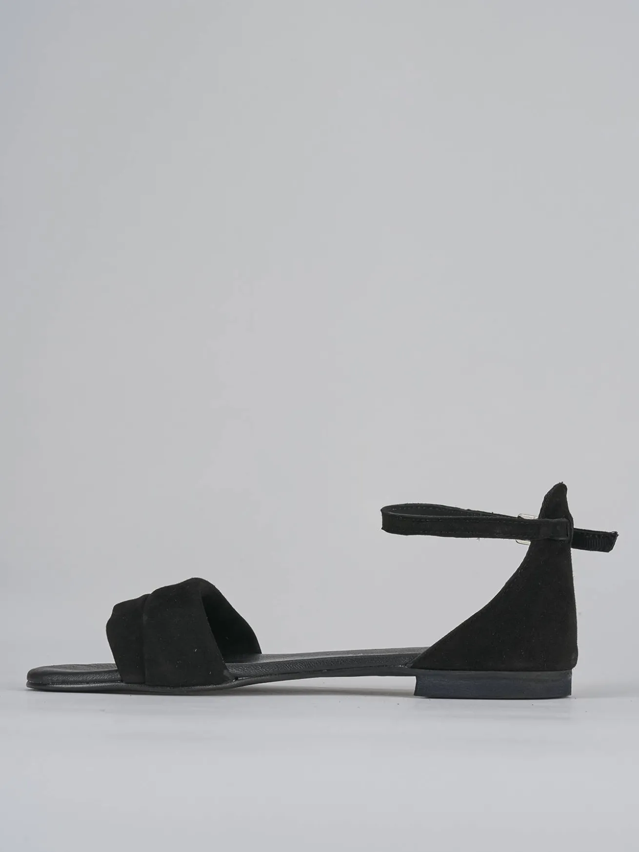 Sandali tacco 1cm camoscio nero