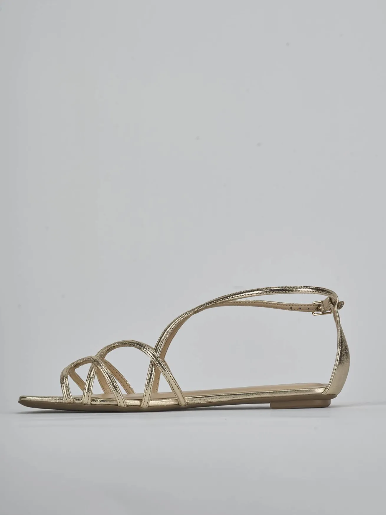 Sandali tacco 1cm laminato oro