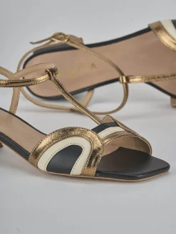 Sandali tacco 4cm laminato nero