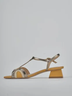 Sandali tacco 4cm laminato giallo