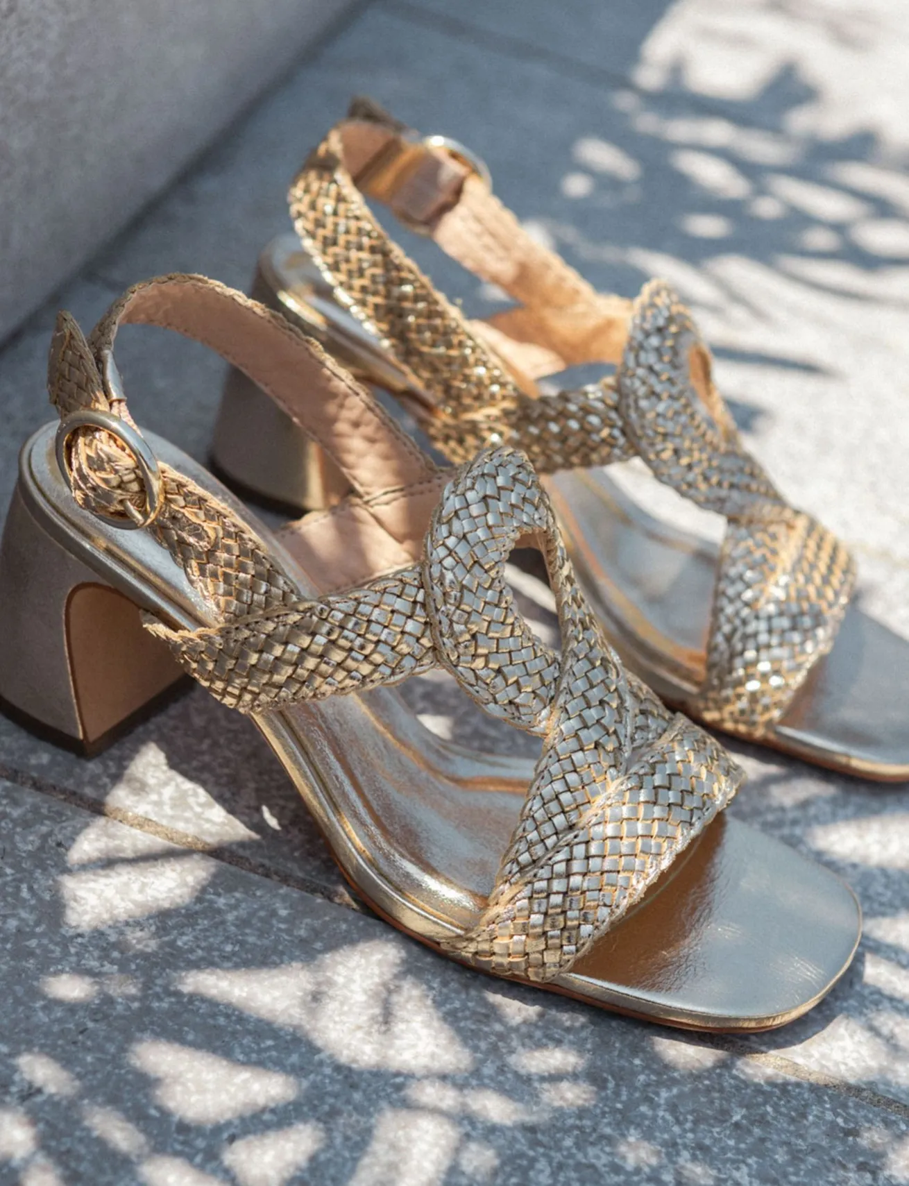 Sandali tacco 6cm laminato oro